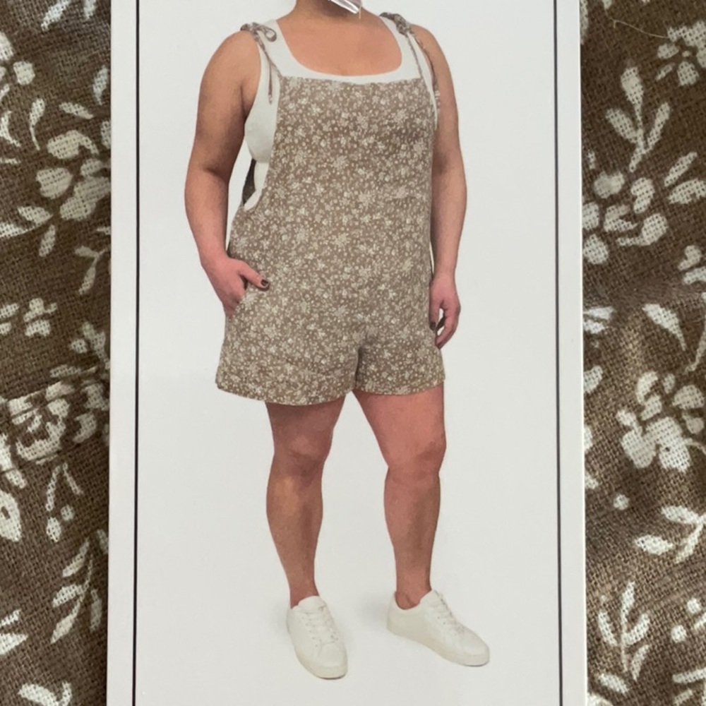 Floral Brown and White Overalls. Vanilla star size 1X